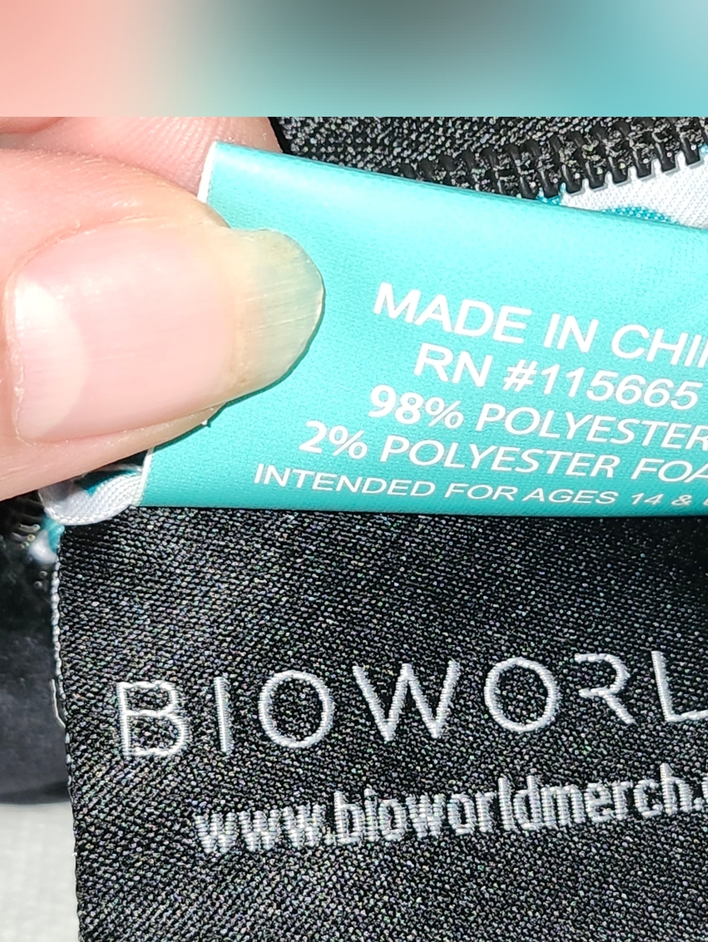 Bioworld Emily Bat Plush Makeup Bag – Hot Topic Exclusive – NWOT - Picture 5 of 10